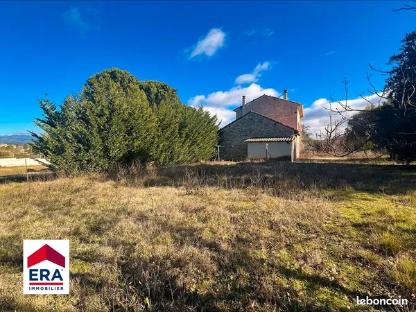 Mas 6 pièces 151 m² 