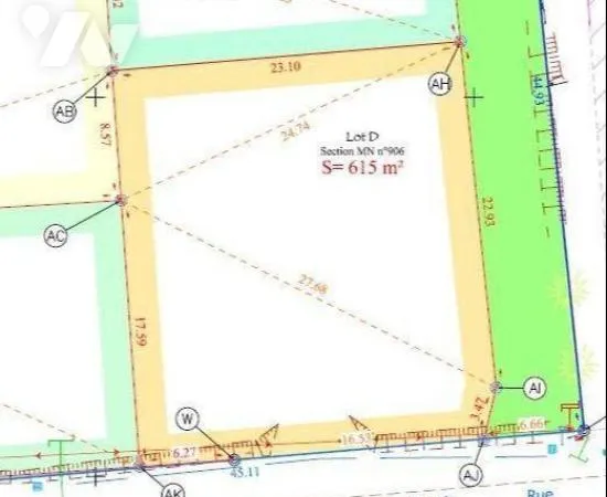 Terrain 615 m² 