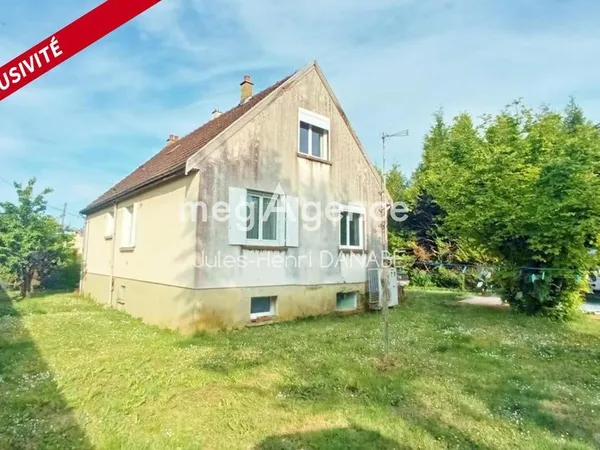 5 chambres, sous-sol, garage, pompe à chaleur 