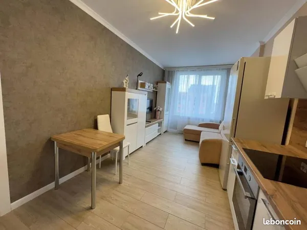 Studio 1 pièce 18 m² 