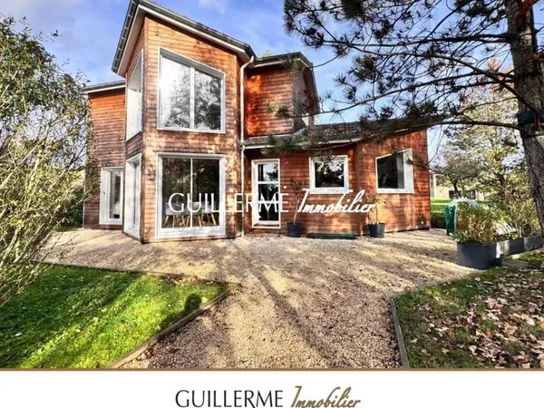 Loue maison - 118.11m² - 5 pièces, 3 chambres - Dardilly 69570 