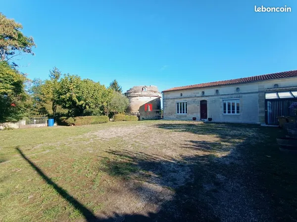 Maison 5 pièces 215 m² 