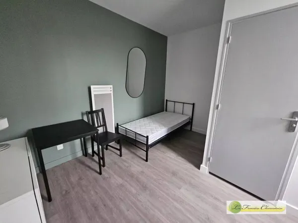 Studio 1 pièce 16 m² 