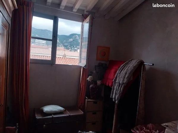 Parking - Garage Location Toulon  8m² 70€