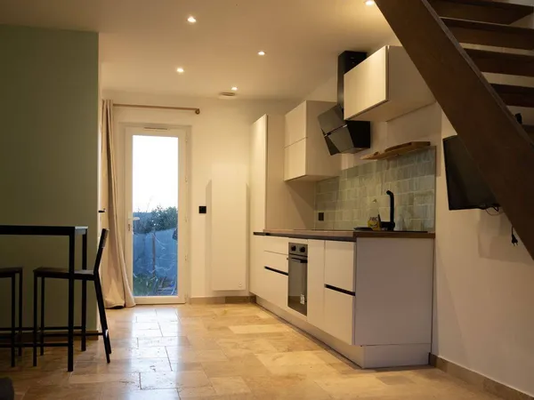 Maison 1 pièce 60 m² 