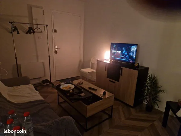Petit T2 meublé 