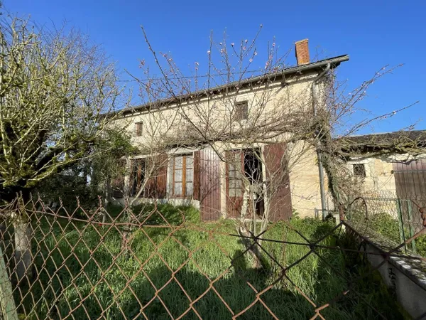Maison Usson Du Poitou 3 pièce(s) 80 m2 