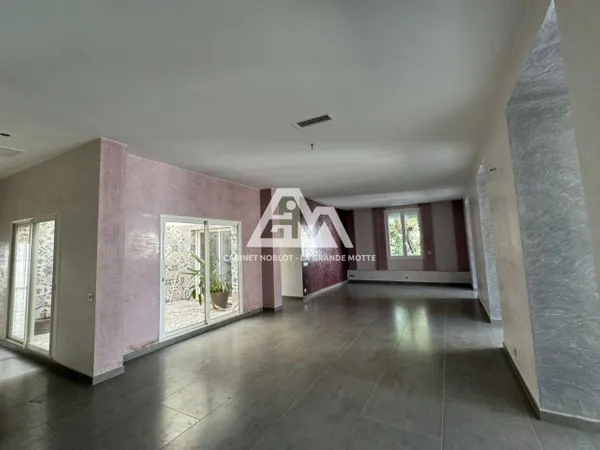 Hôtel particulier 6 pièces 269 m² 