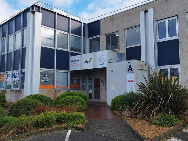 Bureau 202 m² 