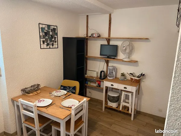 Studio bord mer meublé 