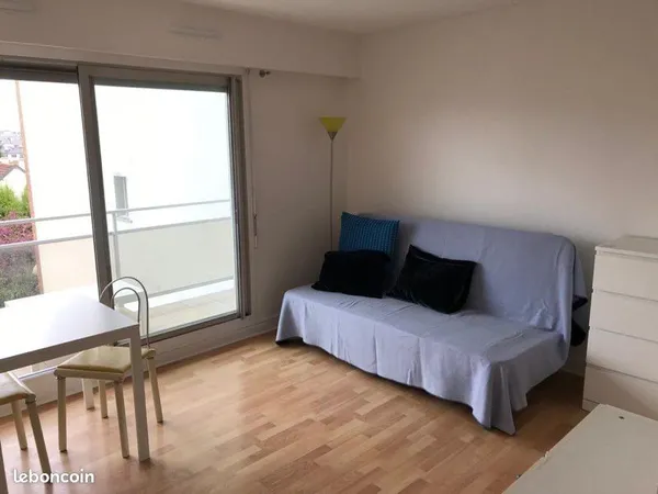 CLAMART, à 5 mn à pied de la GARE 