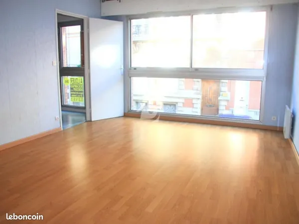 Studio lumineux 30m2 Saint Michel 
