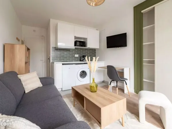 Studio 1 pièce 18 m² 