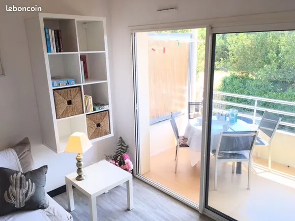 Studio avec terrasse 
