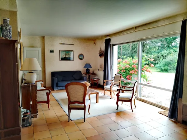 Maison 12 pièces 250 m² 