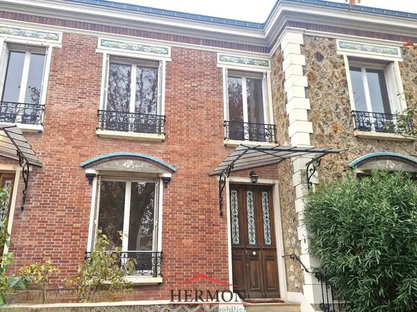 Maison de luxe 9 pièces 200 m² 