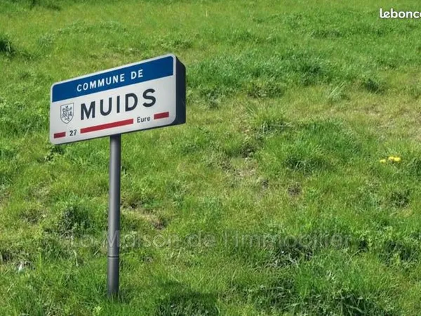 Terrain 1800 m² 