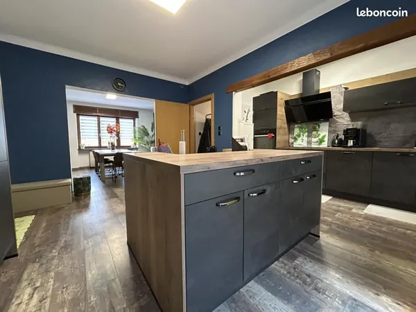 Maison 6 pièces 136 m² 