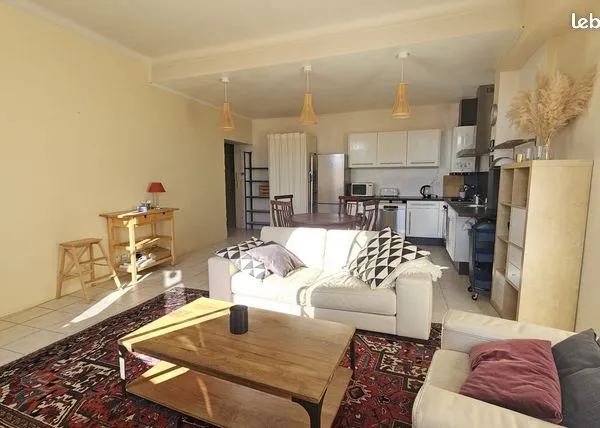 Appartement 3 pièces 65 m² 