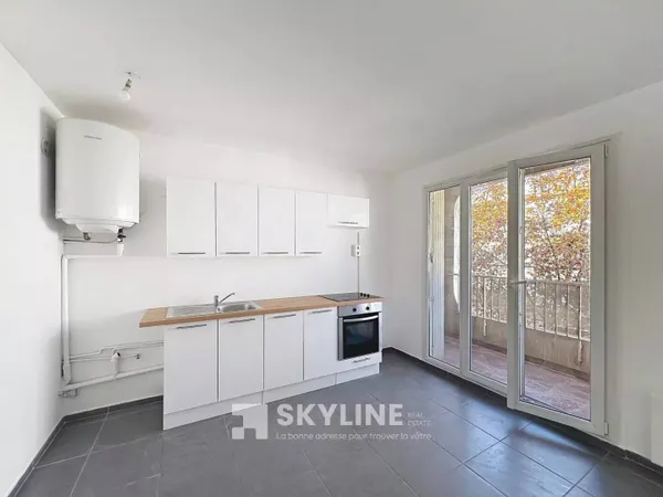 Studio 1 pièce 27 m² 