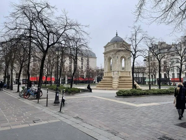 Restaurant 325 m²