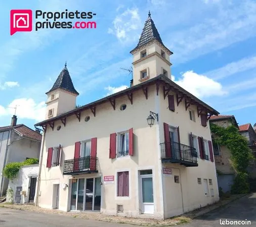 Maison 11 pièces 250 m² 