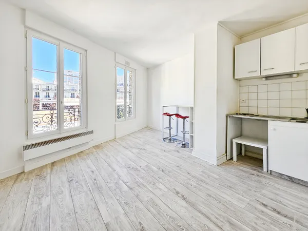 Studio 1 pièce 19 m² 