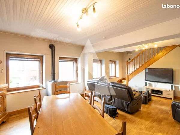 Maison 5 pièces 93 m² 