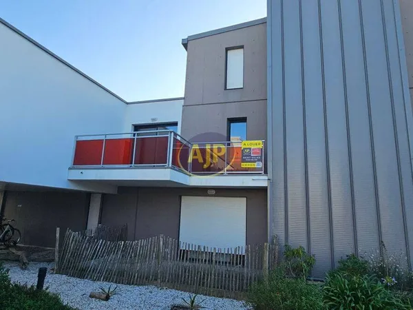 Studio 1 pièce 27 m² 