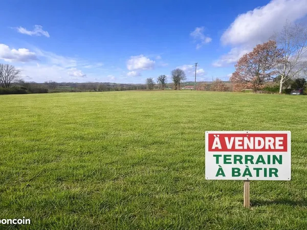 Terrain 600 m² Lasserre-Pradère 