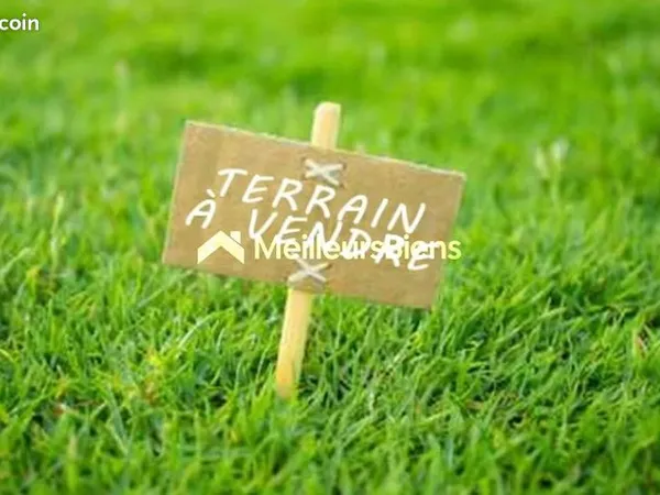 Terrain 1076 m² 