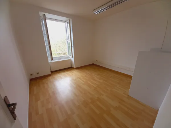STUDIO PROCHE BOURRAN 