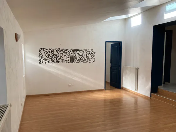 APPARTEMENT T4 SITUE AU CENTRE VILLE 
