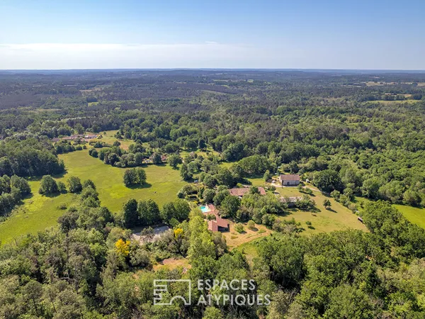 Propriété de caractère en Périgord Vert à l'orée de la forêt 
