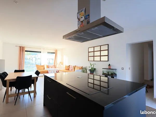 Villa 5 pièces 105 m² 