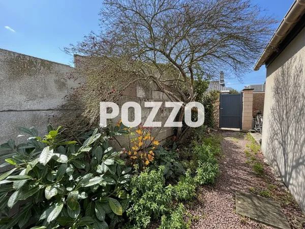 Maison de plain-pied 1 pièce 56 m² 