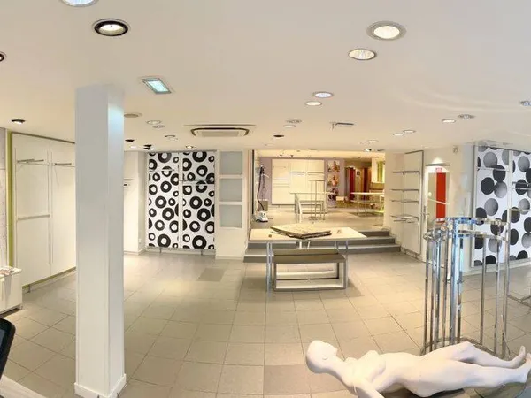 Boutique 204 m² 