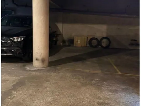 Loue parking - 12m² 