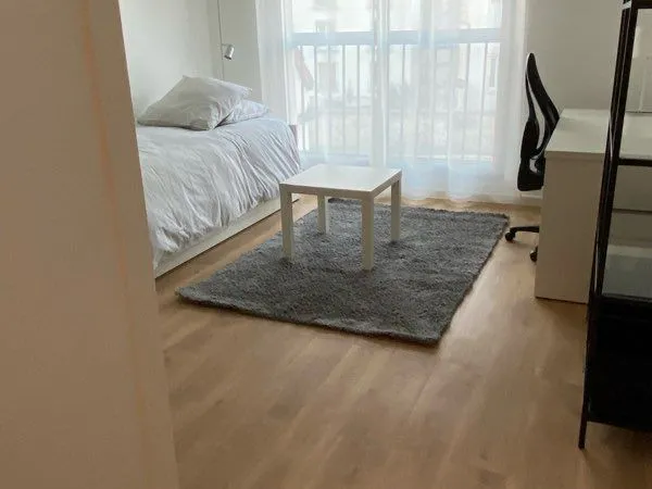Studio 24 m² meublé Bas quartier Victor Hugo, gare 