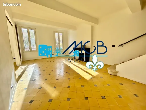 Duplex 6 pièces 137 m² 