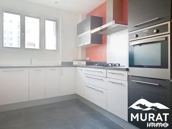Appartement 4 pièces 81 m² 