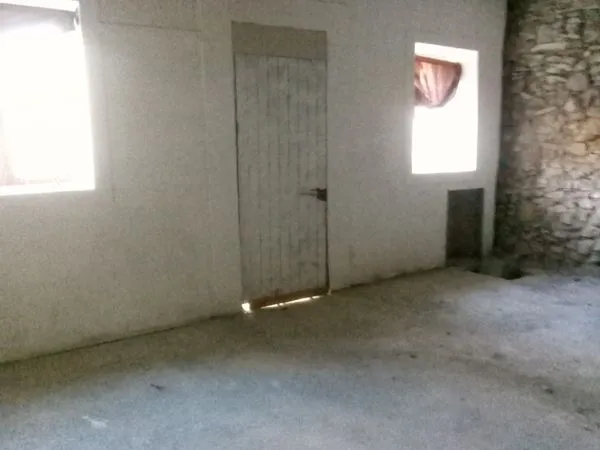 70M² une piece à finir de rénover 
