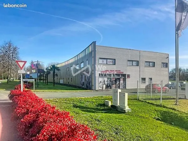 Local commercial 187 m² 