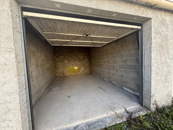 Parking / box Saint Nazaire 15 m2 