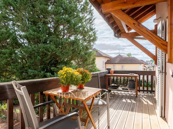 Ferney-Voltaire, appartement-maison 6 pièces de 170m2 en coe 