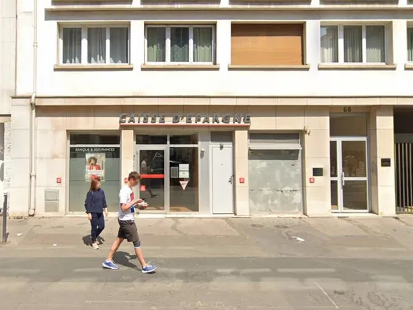 Boutique 2 pièces 140 m² 