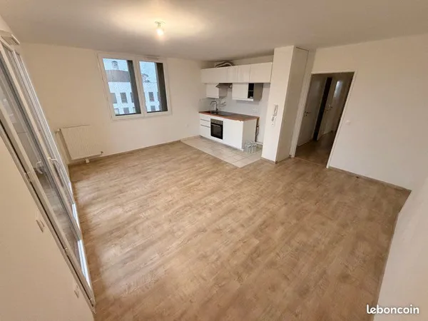 Rare à la location T4 Moderne 74m² • Balcons • Parking - Rennes 