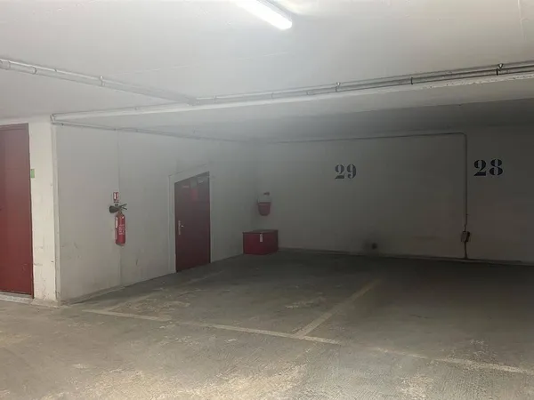 Parking 12 m² 