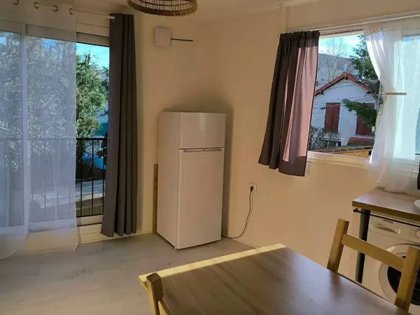 Studio 1 pièce 18 m² 