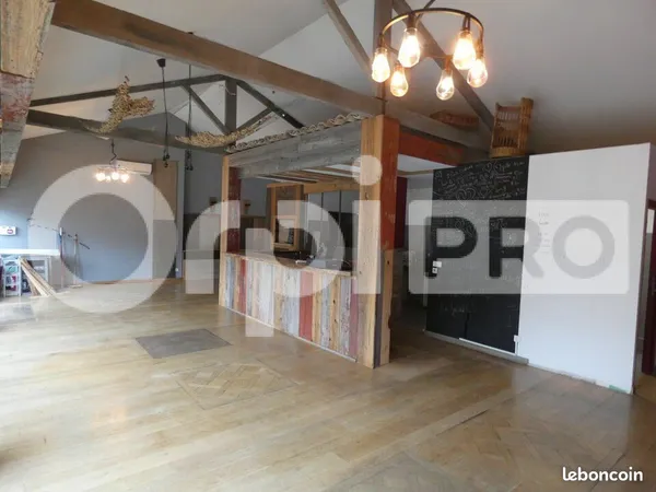 Local commercial 93 m² 